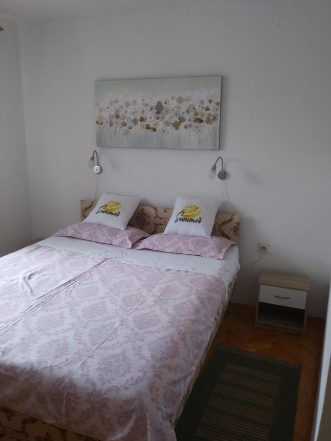 נובי ווינודולסקי Apartment Lucija מראה חיצוני תמונה