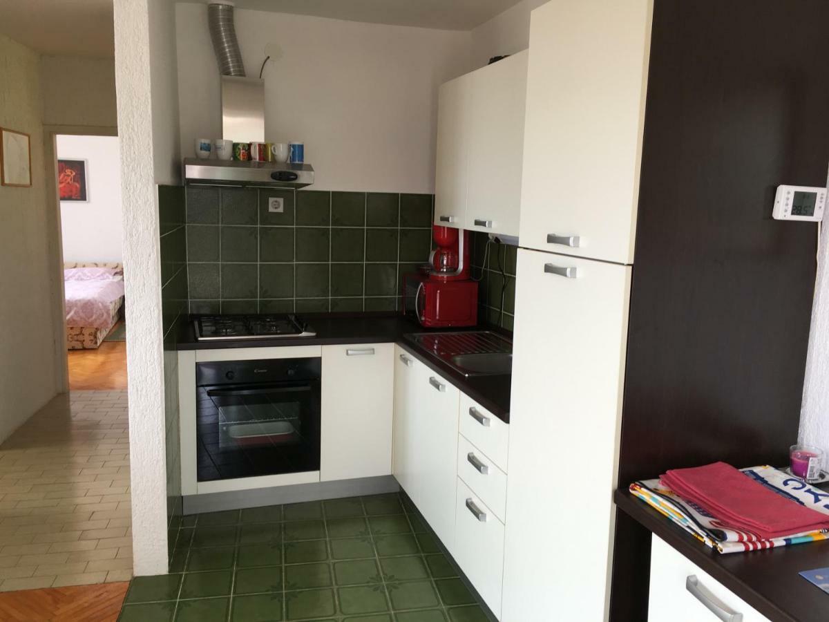 נובי ווינודולסקי Apartment Lucija מראה חיצוני תמונה